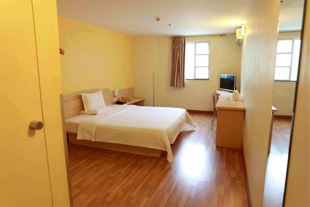 7Days Inn Xiamen Lotus Square Branch Jiangtouzhen Quarto foto