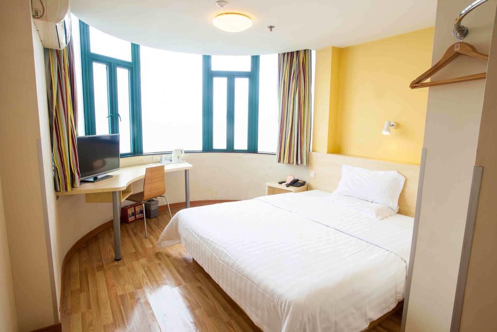 7Days Inn Xiamen Lotus Square Branch Jiangtouzhen Quarto foto