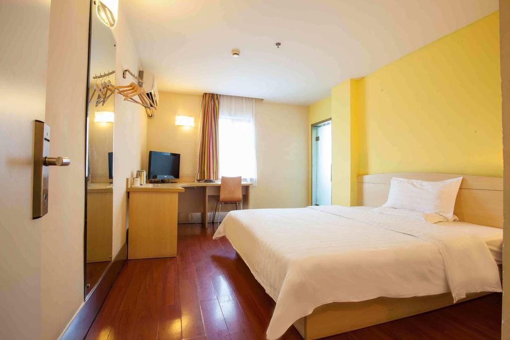 7Days Inn Xiamen Lotus Square Branch Jiangtouzhen Quarto foto